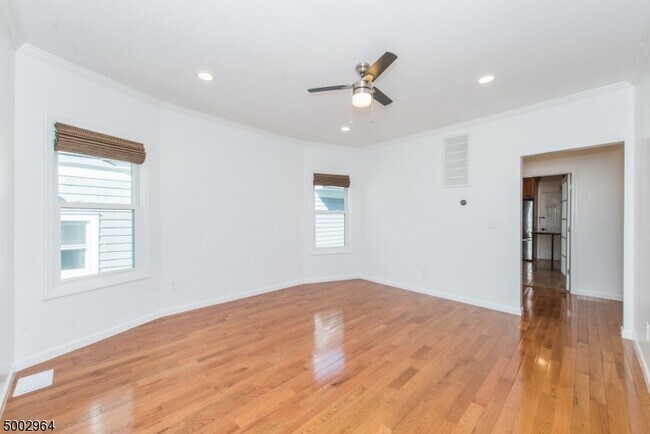 Building Photo - 36 N Willow St