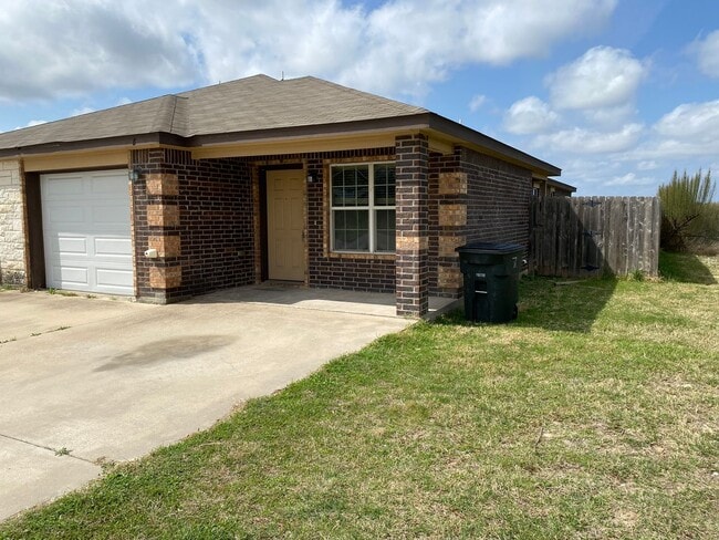 Building Photo - 2501 Cody Poe Rd