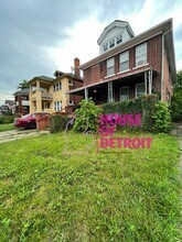 Building Photo - 5061 Hillsboro St