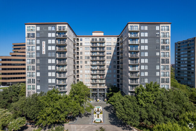 Foto del edificio - SKYE of Turtle Creek