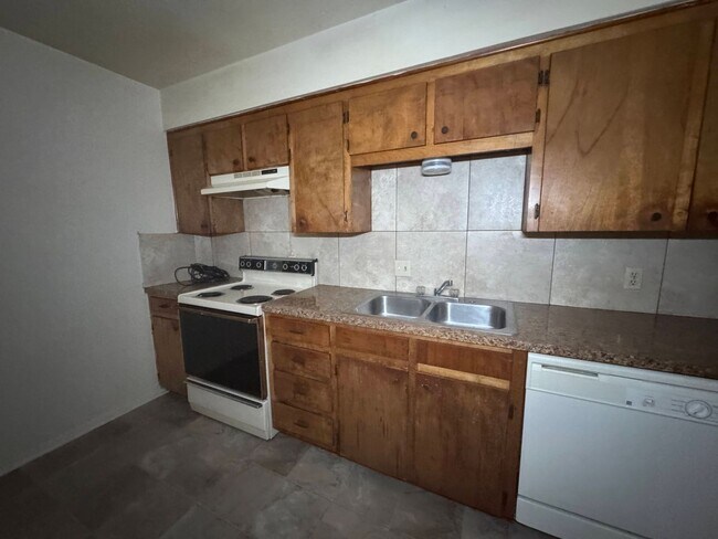 Foto del edificio - 201 W Lincoln Ave