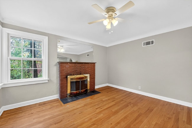 Building Photo - 3653 Eminence Blvd