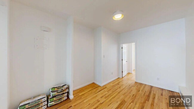 Foto del edificio - 281 Starr St