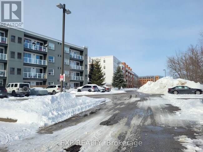 Photo du bâtiment - 95 Barrie Rd