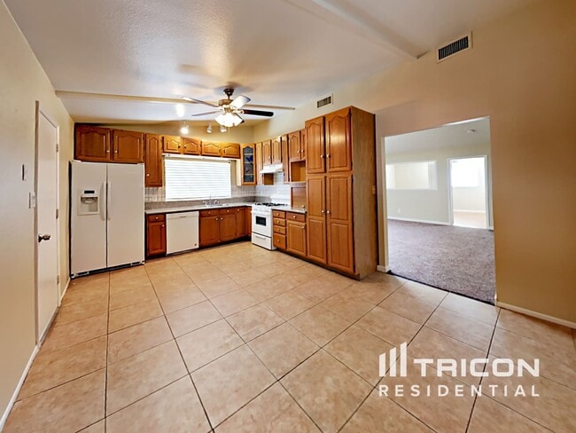 Building Photo - 3959 Monja Cir