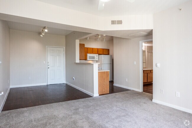 1 habitación, 1 baño - 709 pies cuadrados - Sala de estar/comedor - St. Augustine Estate Apartments