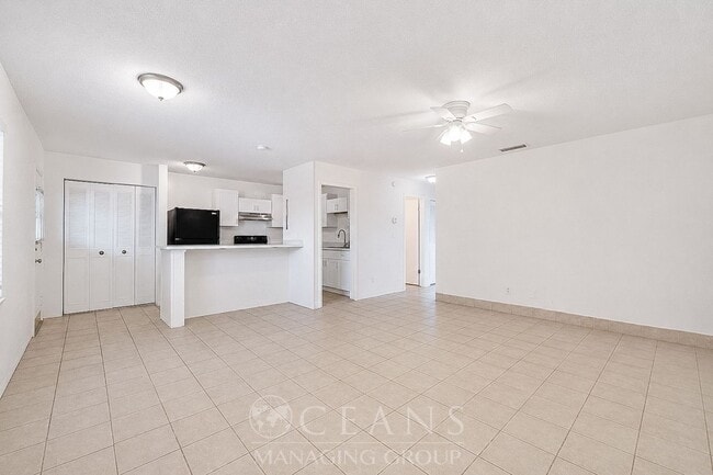 Photo - Coastal Living: 2-Bedroom Beachside Retreat House