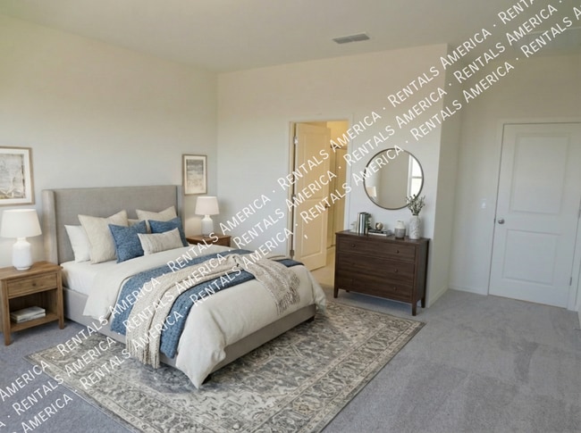 Building Photo - 378 S Borromeo Dr