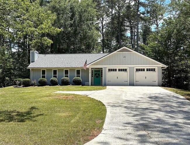 Foto del edificio - 3410 Holliglen Dr