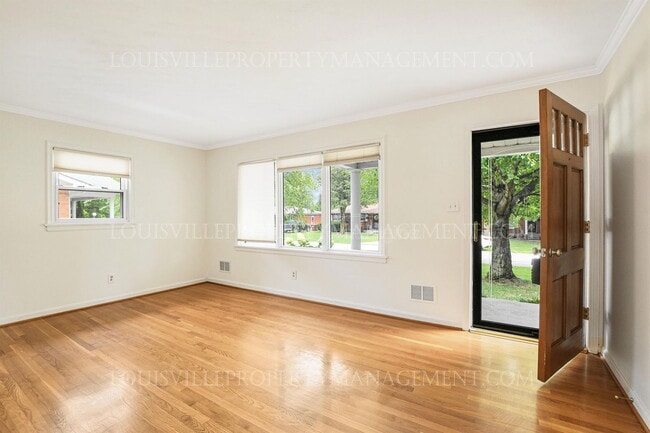 Photo - 7610 Norwich Blvd House