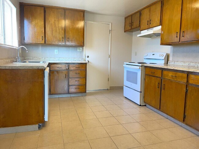 Foto del edificio - 290 Northwoods Ave
