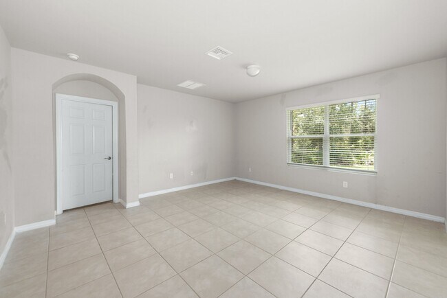 Building Photo - 20550 Charles St