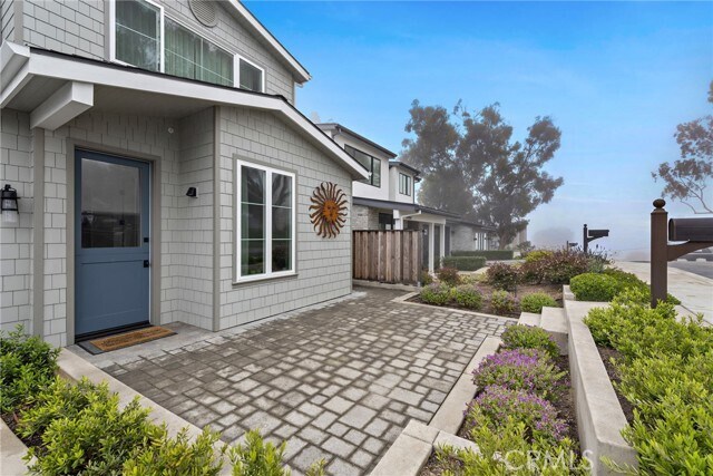 Building Photo - 21562 Treetop Ln