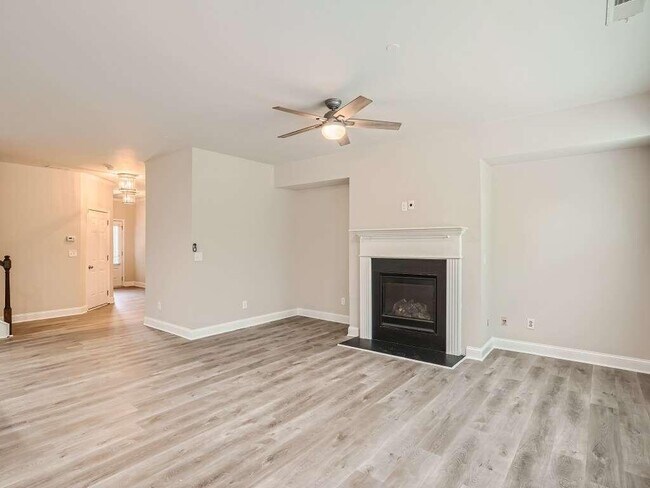 Building Photo - 1012 Candela Ln