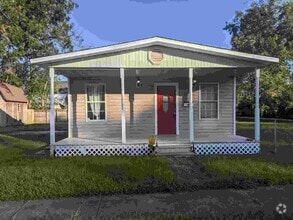 Building Photo - 309 McKinley St