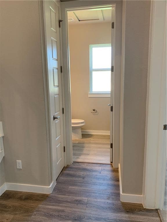 Building Photo - 662 Coyote Creek Way