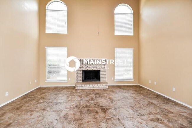 Building Photo - 3 Bedroom Pet-Friendly Home in Mesquite, TX with Main Street Renewal