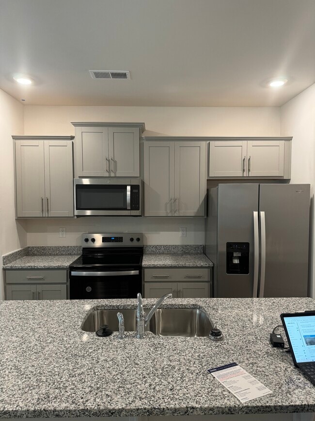 Building Photo - 9016 Lowfalls Ln