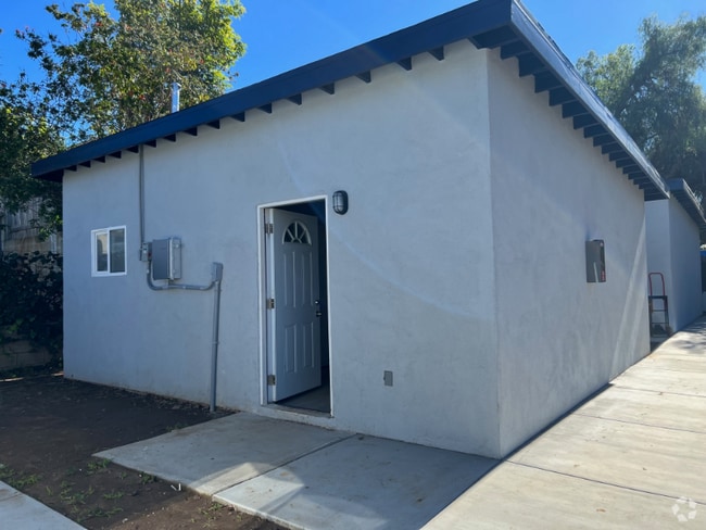 Building Photo - 201 Eaton Way