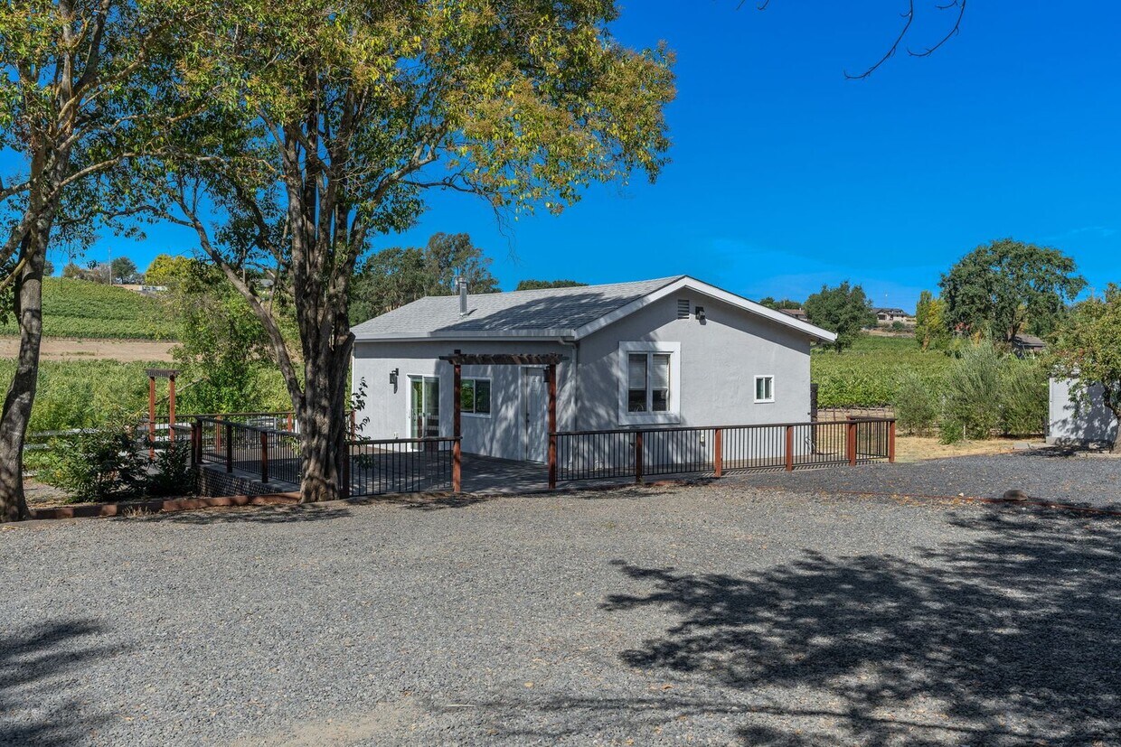 Foto principal - 1543 Estee Ave