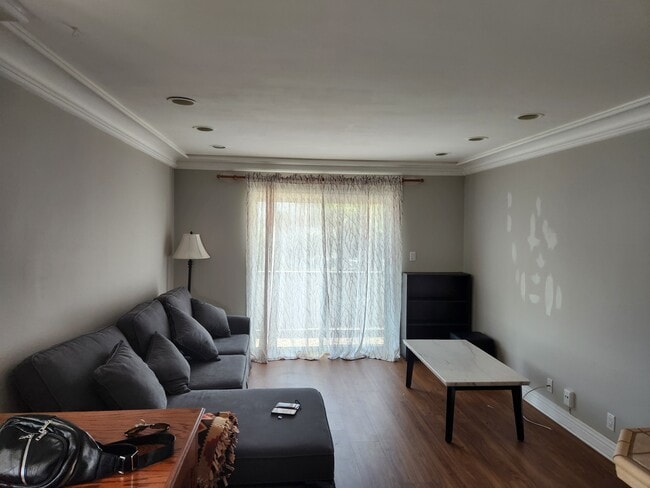 Foto del edificio - 310 Bethany Rd