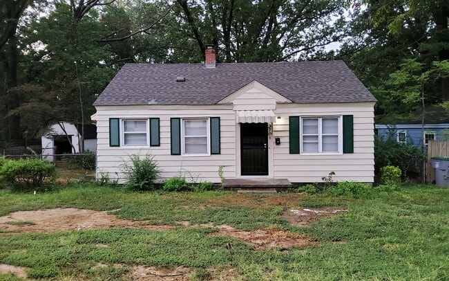 Building Photo - 3701 Barron Ave