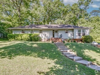 Building Photo - 3212 Springdale Dr
