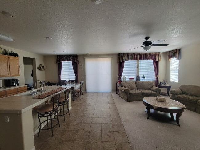 Building Photo - 1322 Paseo Belleza