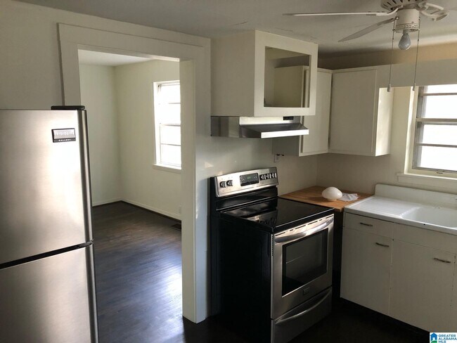 Foto del edificio - 1144 Winward Ln