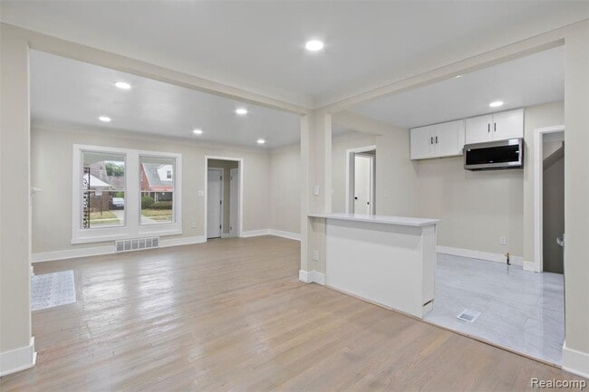 Building Photo - 18614 Griggs St