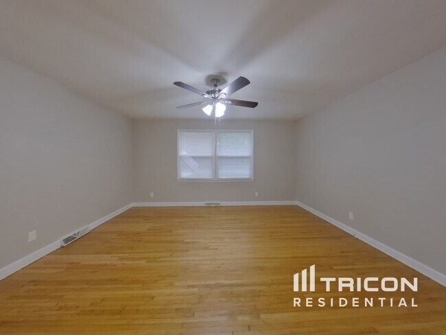 Foto del edificio - 5411 Kerry Ln