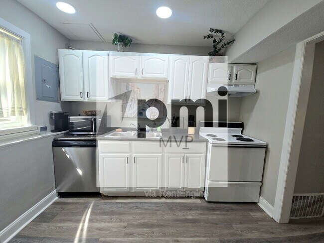 Foto del edificio - 4617 Langley Ave