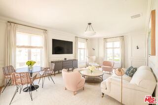 Foto del edificio - 1424 N Crescent Heights Blvd