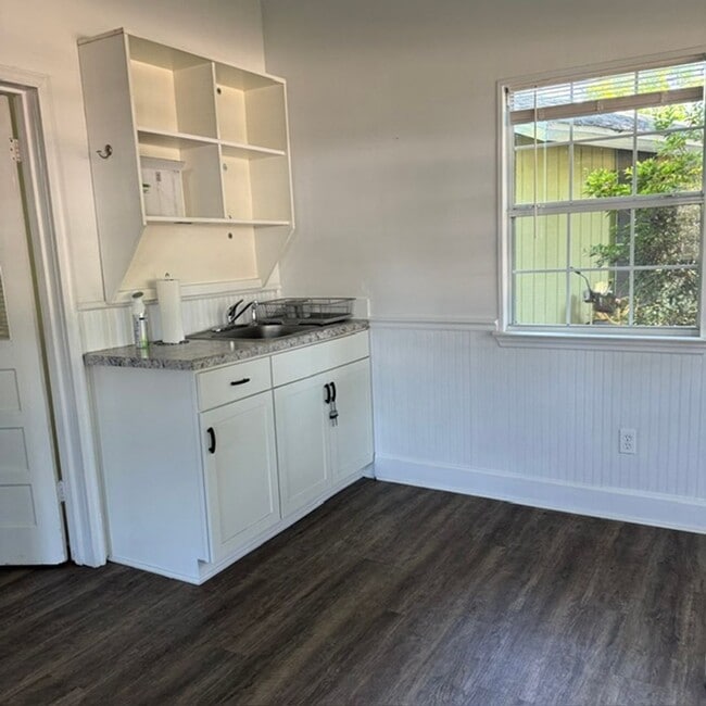 Foto del edificio - 1 Bedroom 1 Bath Cottage near Lake Ellen in Crawfordville