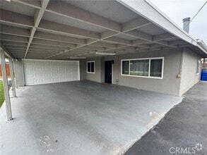 Building Photo - 10315 Gienke Ln