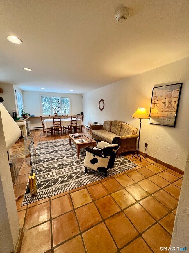 Foto del edificio - 290 Cliffside Dr