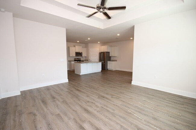 Building Photo - Stunning Modern 4-Bed, 2-Bath Home in Arbor Ridge – High Ceilings, Open Floor Plan, Granite Kitch...