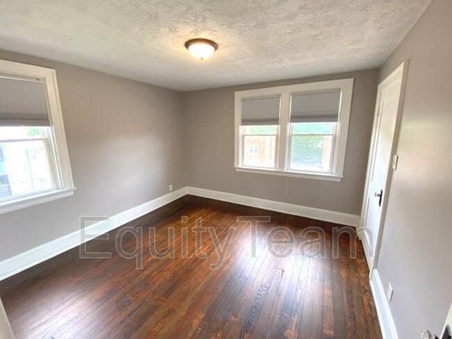 Building Photo - 4227 Virginia Ave