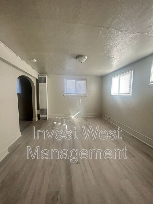 615 NE 6th Ave Unit A, Camas, WA 98607 Condo for Rent in Camas, WA