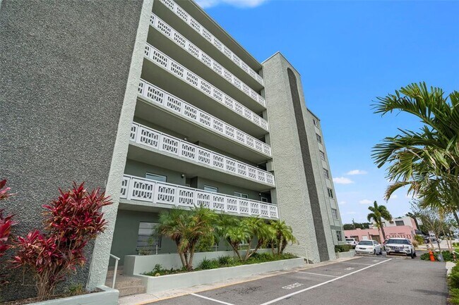 Foto del edificio - 7321 Central Ave