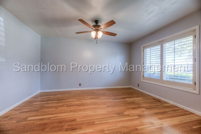 Foto del edificio - For Lease | Midtown Tulsa | Available Now!