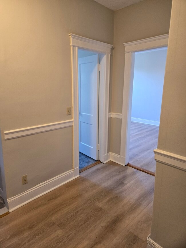 Building Photo - 1112 Boylston St