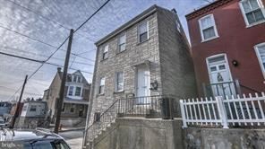 Primary Photo - 118 Laurel St