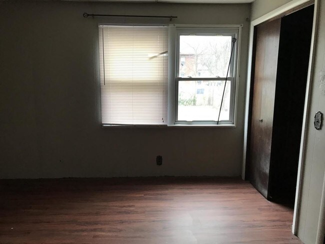 Building Photo - 216 Palliet st