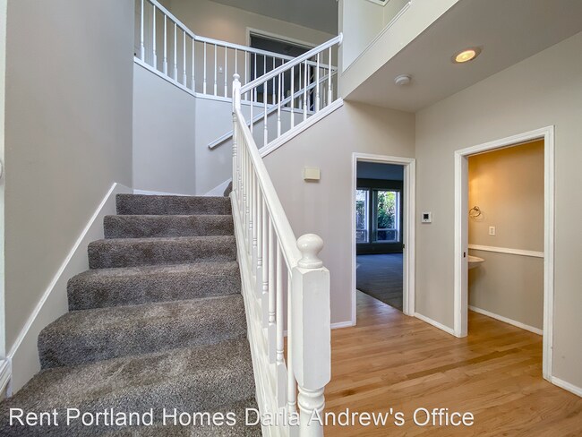 Building Photo - 4 br, 2.5 bath House - 4682 Winthrop Court