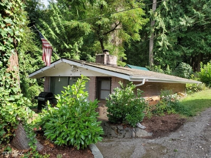 Primary Photo - 3227 E Ames Lake Dr NE