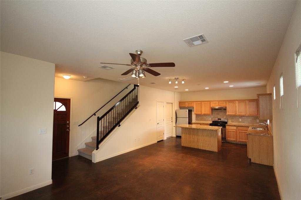Foto principal - 1300 Chicon St