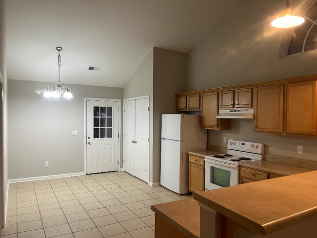 Foto del edificio - 138 Cambridge Dr