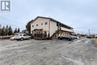 Building Photo - 2722 Main St