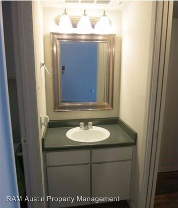 Foto del edificio - 104 W 38th 1/2 St